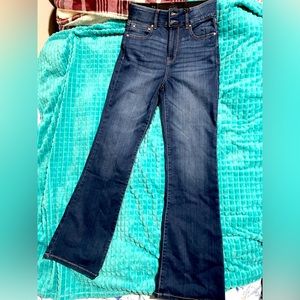 New mid rise tummy control bootcut jeans size 6/28